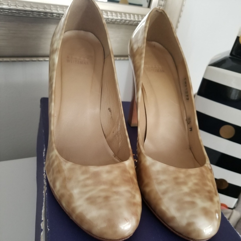 Stuart Weitzman Round Toe block heel Patent pumps